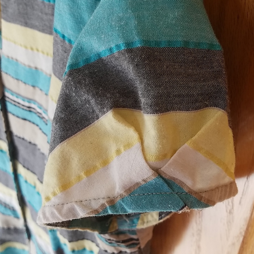 Striped Collared Dress - Picture 4 of 7